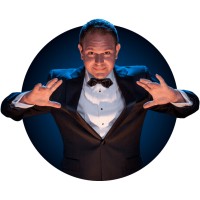 Robert Strong The Comedy Magician logo, Robert Strong The Comedy Magician contact details