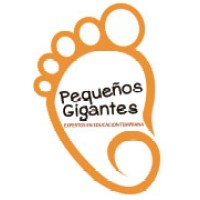 Pequeños Gigantes logo, Pequeños Gigantes contact details