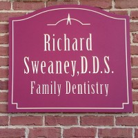 Richard D Sweaney, DDS logo, Richard D Sweaney, DDS contact details