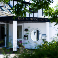 Skjalm Hvide Hotel logo, Skjalm Hvide Hotel contact details