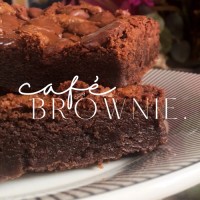 Café com Brownie logo, Café com Brownie contact details