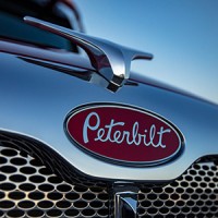 Peterbilt Motors Company logo, Peterbilt Motors Company contact details